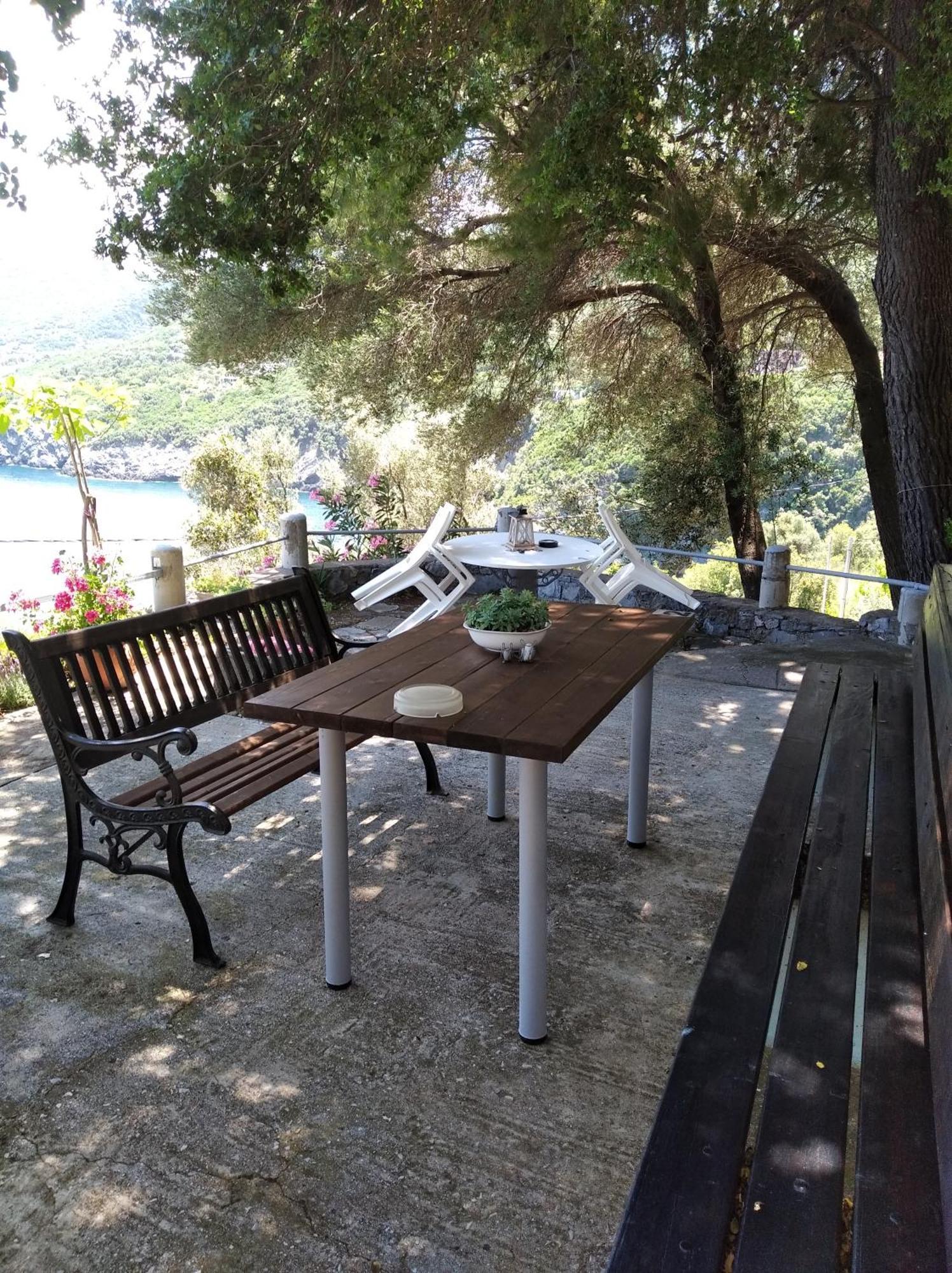 Andreas' House #Dialiskari4# Apartment Limnionas  Exterior photo